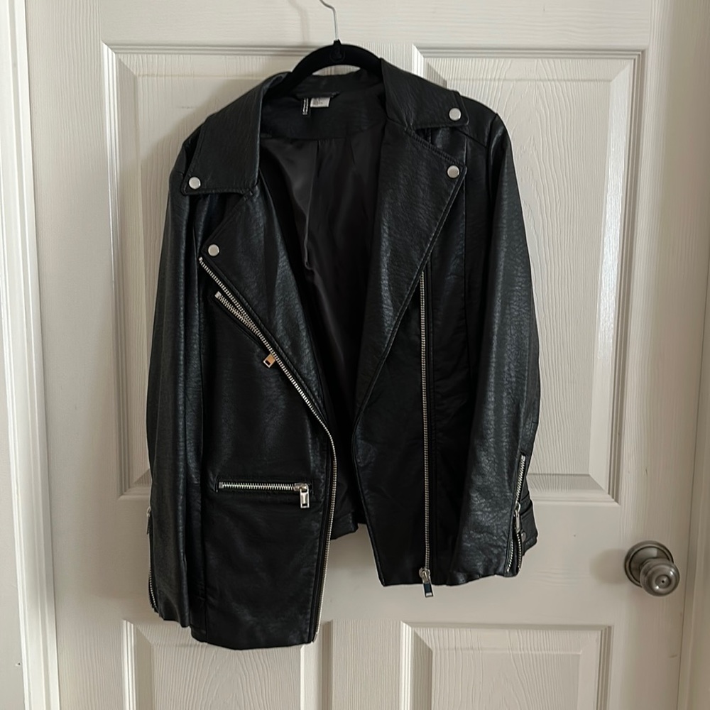 H&M faux leather jacket size 8 black